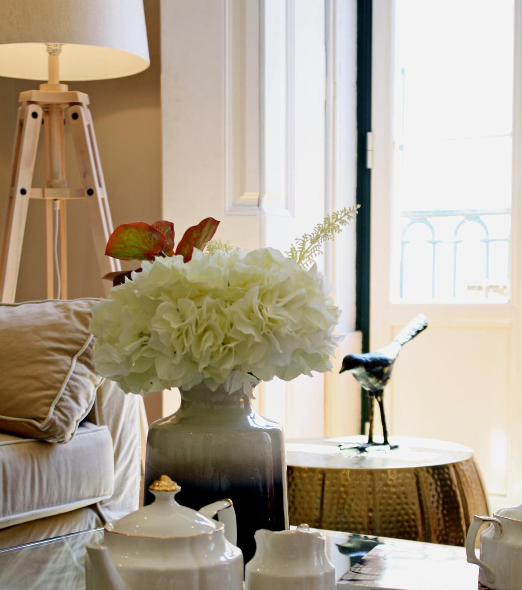Sm2 Romantic Home By The Gardens Pr Real & Bairro Alto Lisbona Esterno foto